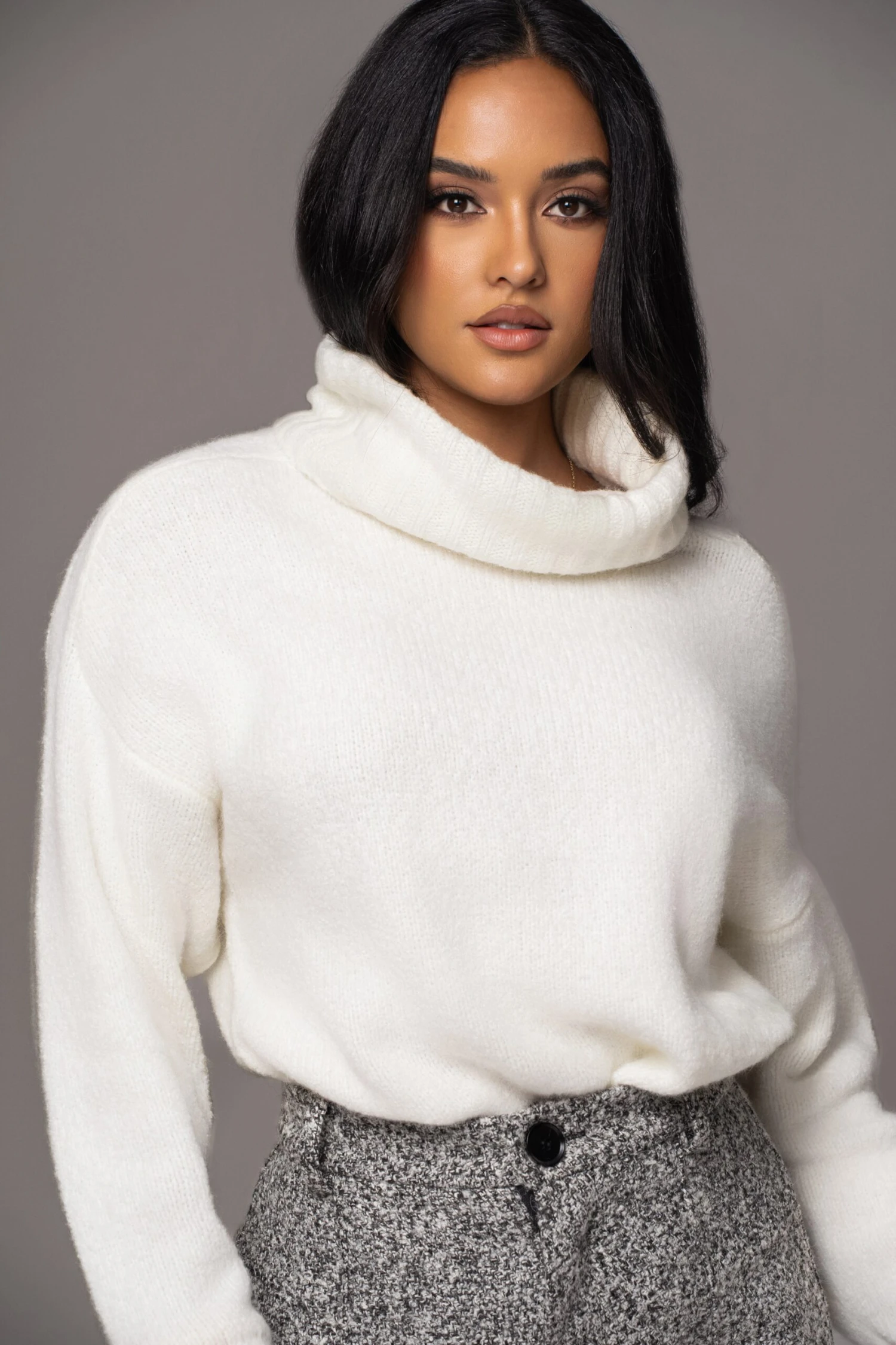 Ivory Beginnings Sweater KnitTurtleneck - Image 4