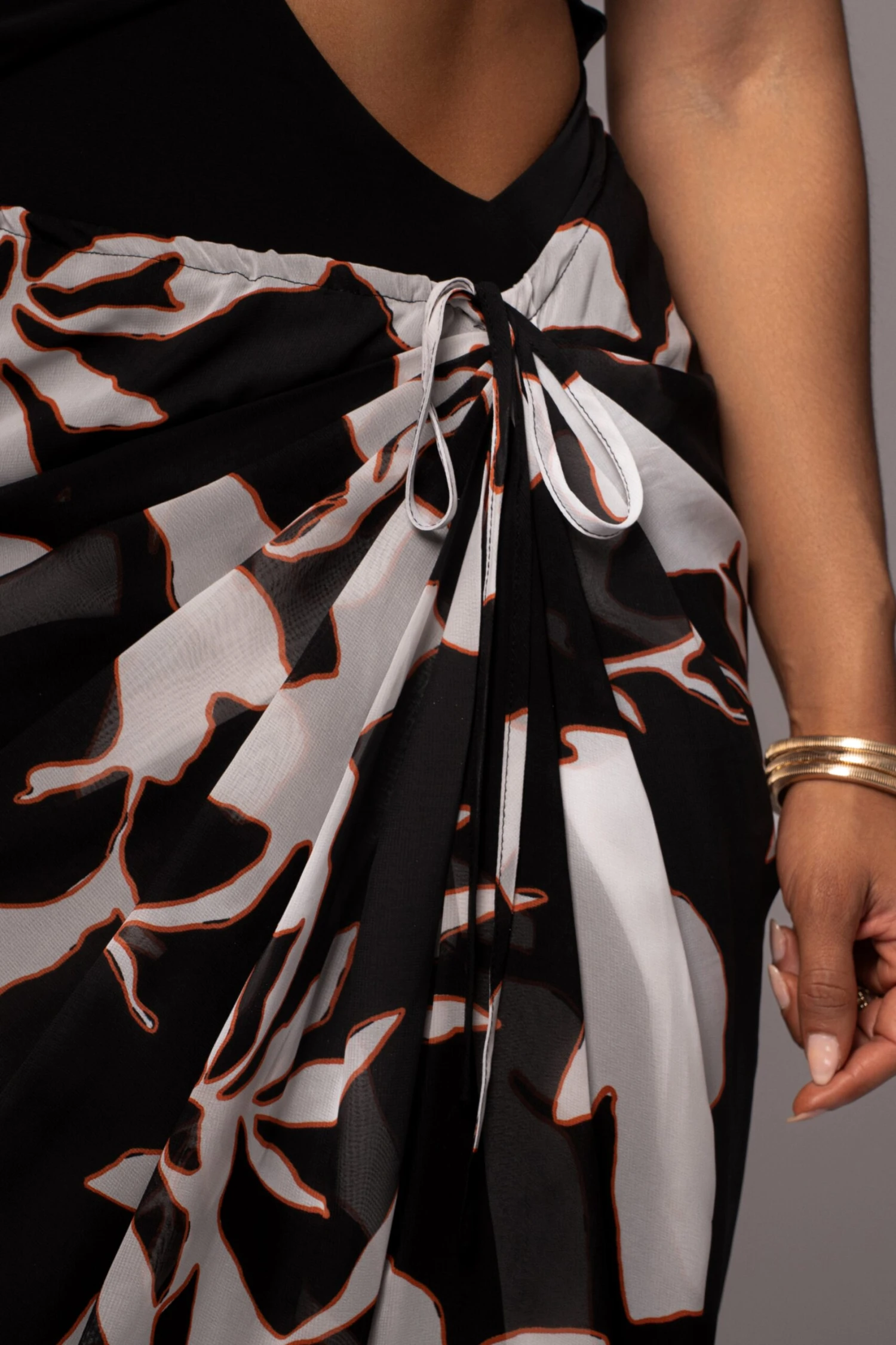 White Floral Endless Oasis Skirt Set - Image 13