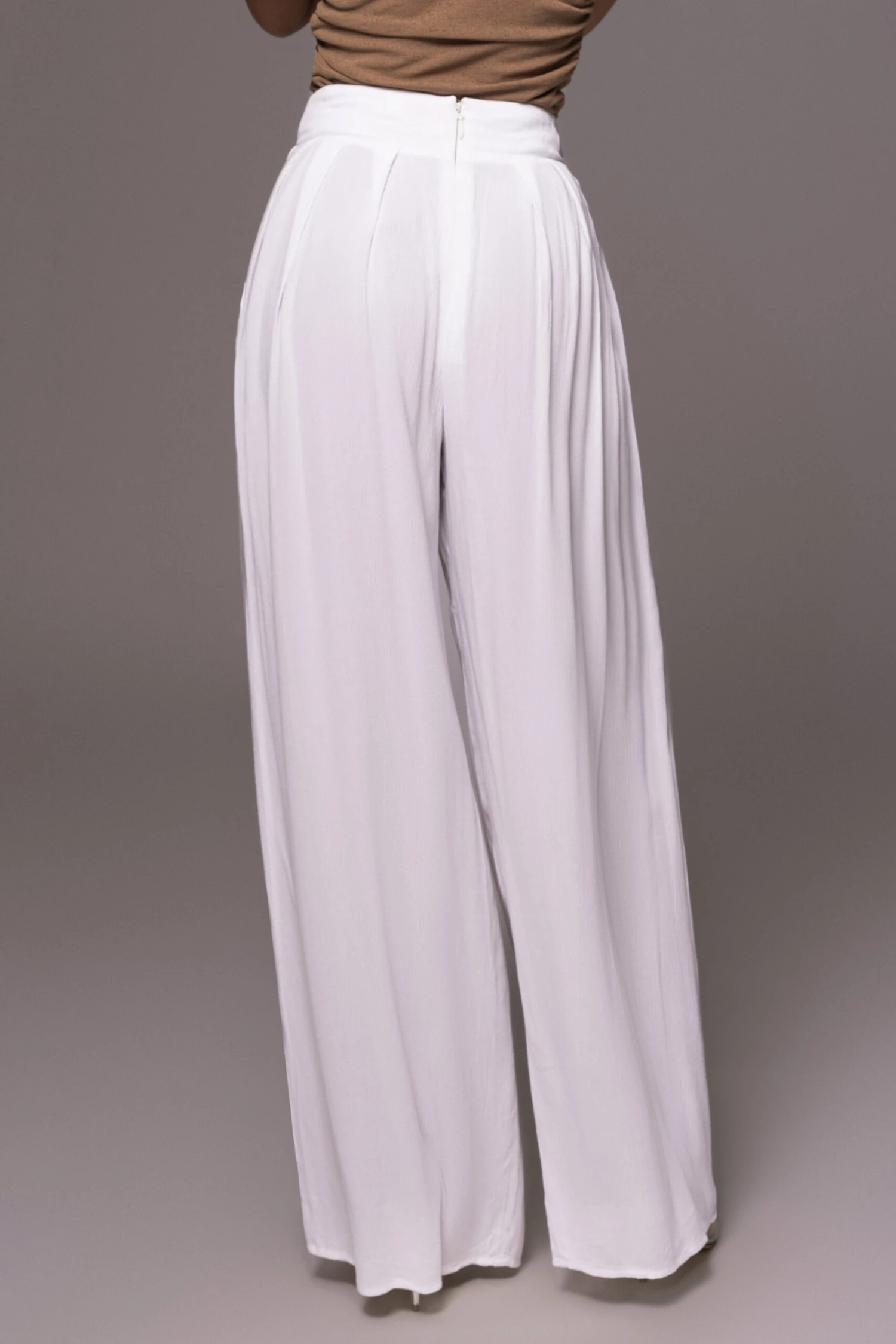 White After Sunset Pleated Pants - Image 11